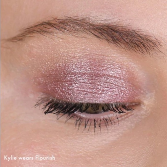 Wanderess Escape Eyeshadow palette 🎨 NWT🎨 - Picture 6 of 12